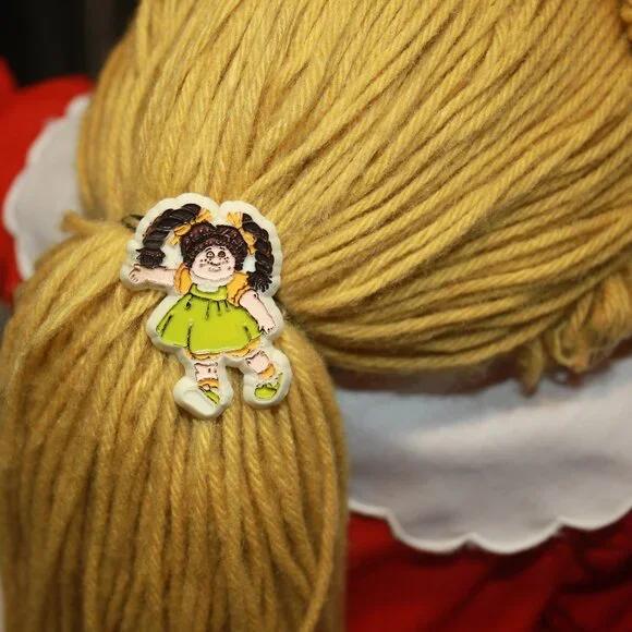 Cabbage Patch Kid and her Cabbage Patch Cat - Picture 4 of 8